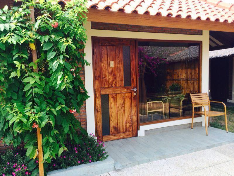 Jepara Marina Beach Bungalows Exterior photo